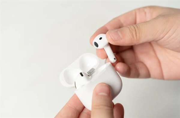 上手体验：你买我推荐 我买我真买！九游会j9登陆AirPods 4(图2)